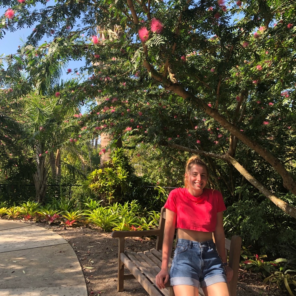 Meet your Posher, Sara